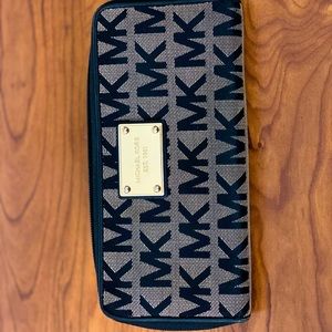 Michael Kors wallet
